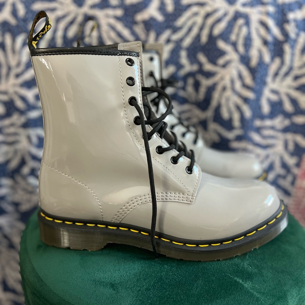 DR. MARTENS
1460 BOOT WOMEN'S
Color: Grey  Size UK 9 / EU 43 / US 11
Width: Med